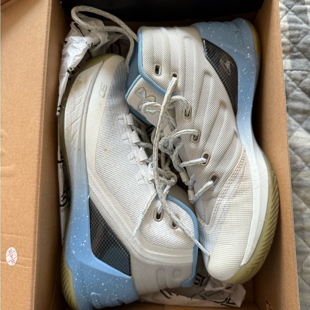 GS CURRY 3s